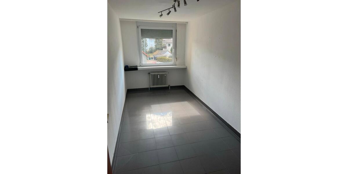 Etagenwohnung Pfullingen - 4 Zimmer, 100 m&sup2;, 329.000&euro; | Angebot:26984827