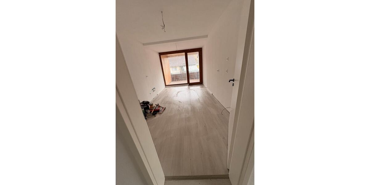 Etagenwohnung Bisingen - 4 Zimmer, 100 m&sup2;, 1.200&euro; | Angebot:25959859