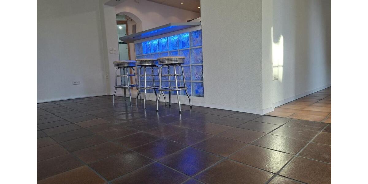 Erdgeschoßwohnung Rottenburg am Neckar - 4 Zimmer, 110 m&sup2;, 320.000&euro; | Angebot:25638115