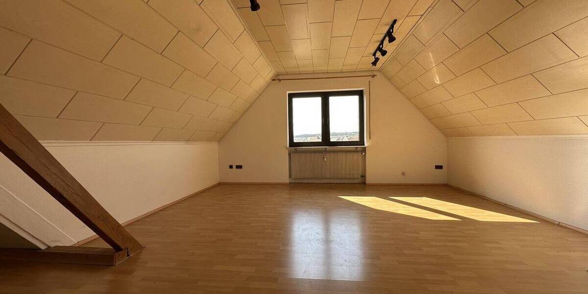 Einfamilienhaus Hirrlingen - 7 Zimmer, 220 m&sup2;, 379.000&euro; | Angebot:26698398