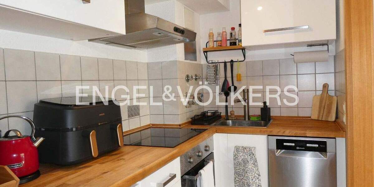Etagenwohnung Tübingen Innenstadt - 2 Zimmer, 65 m&sup2;, 1.105&euro; | Angebot:25938856