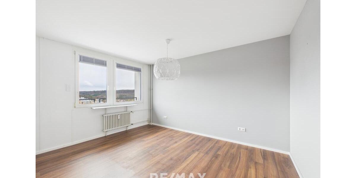 Etagenwohnung Sindelfingen Eichholz - 3 Zimmer, 86 m&sup2;, 1.300&euro; | Angebot:25812803
