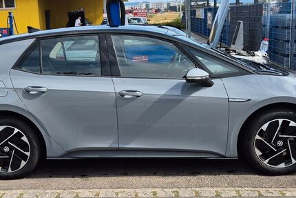 VW ID.3 27.632 km 22.990 &euro; Esslingen 73734