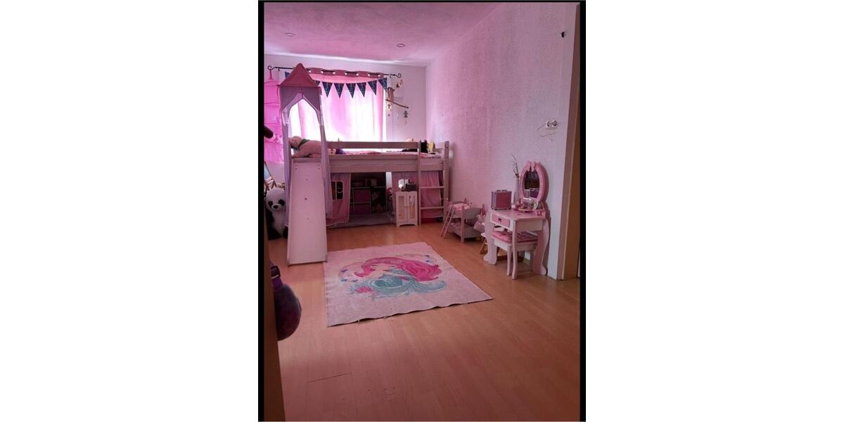 Einfamilienhaus Herrenberg - 7 Zimmer, 131 m&sup2;, 325.000&euro; | Angebot:25088886