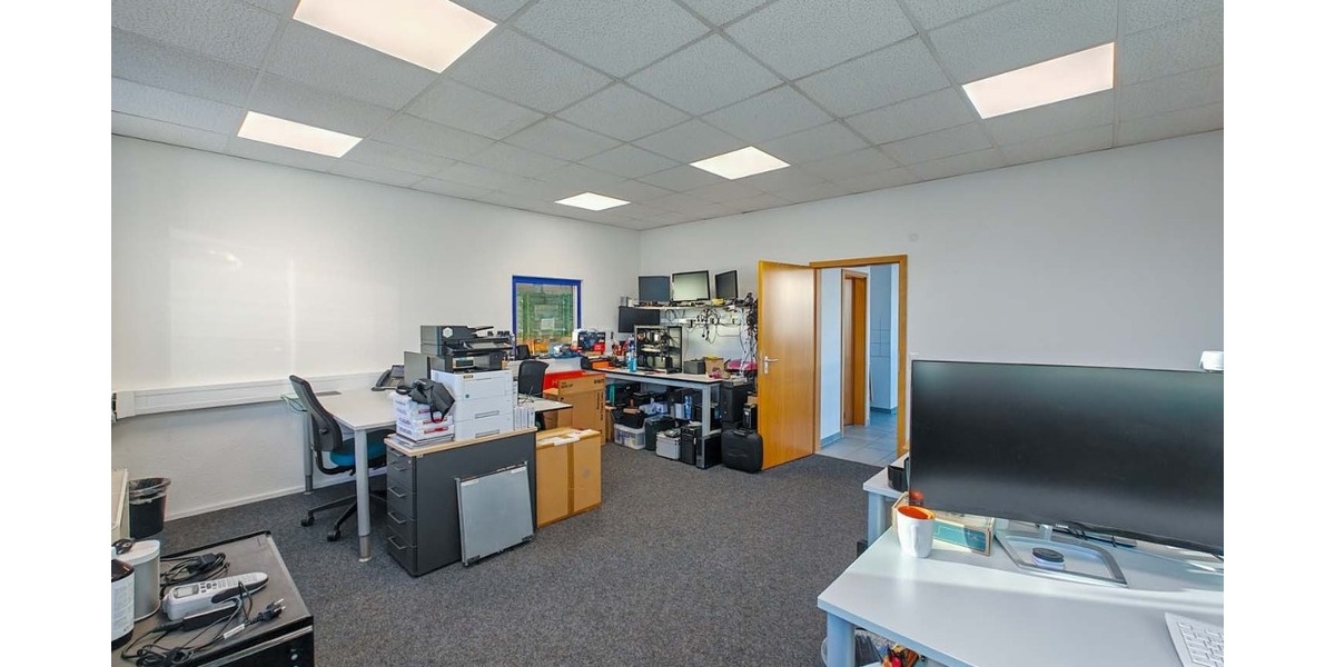 Bürofläche in Pliezhausen mit 4 Einzelbüros und 8 PKW Stellplätzen - Gewerbeobjekt Pliezhausen Gniebel | Angebot:24691027