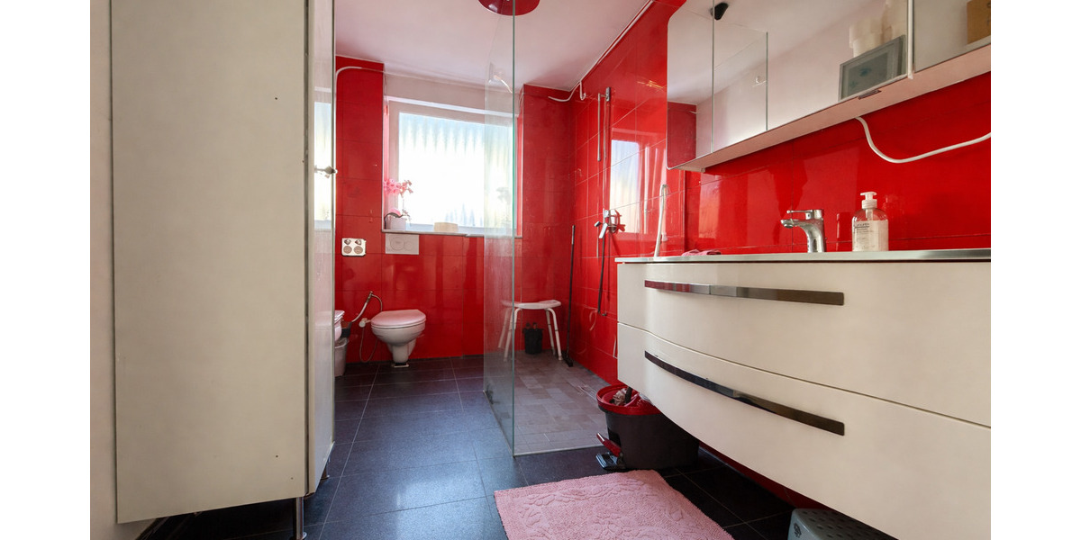 Mehrfamilienhaus, Wohnhaus Steinenbronn - 8 Zimmer, 233 m&sup2;, 949.000&euro; | Angebot:25704322