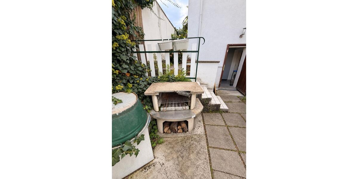 Einfamilienhaus Böblingen - 4 Zimmer, 133 m&sup2;, 1.800&euro; | Angebot:27620303