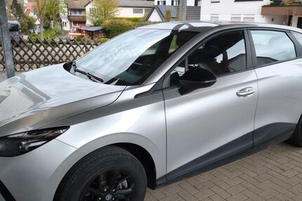 MG 4 27.000 km 17.200 &euro; Dettenhausen 72135