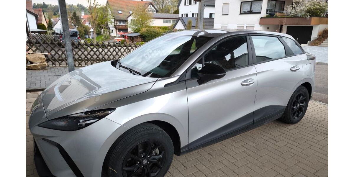 MG 4 27.000 km 17.200 &euro; Dettenhausen 72135