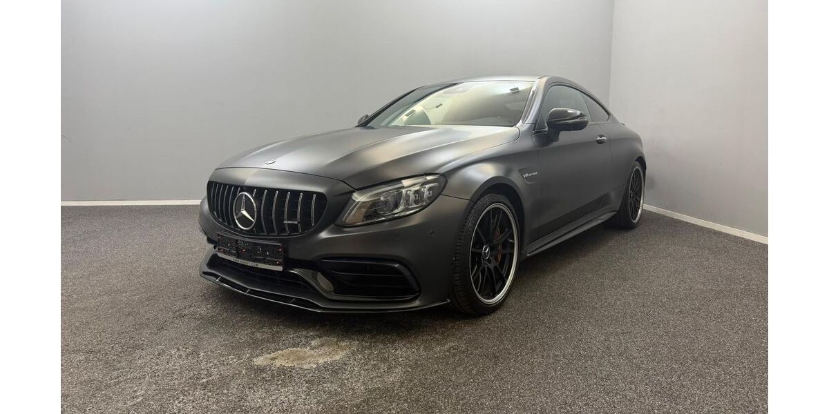Mercedes-Benz C 63 AMG 68.000 km 58.799 &euro; Reutlingen / Mittelstadt 72766