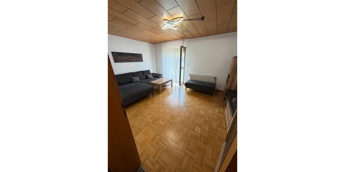 Etagenwohnung Esslingen am Neckar Pliensauvorstadt - 3 Zimmer, 57 m&sup2;, 1.400&euro; | Angebot:26615313