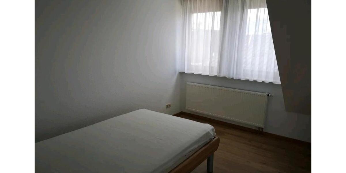 Dachgeschoßwohnung Leinfelden-Echterdingen Echterdingen - 1.5 Zimmer, 46 m&sup2;, 820&euro; | Angebot:25544602