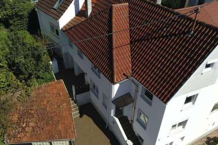 Haus Nürtingen-Neckarhausen Neckarhausen - 8 Zimmer, 135 m&sup2;, 498.000&euro; | Angebot:25774456