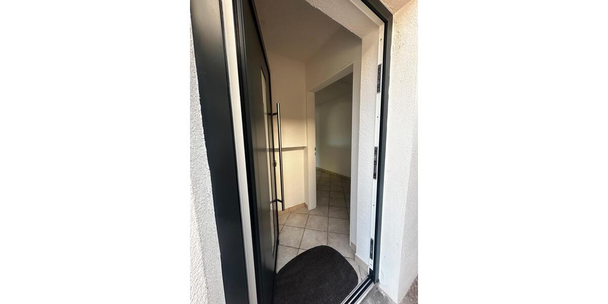 Erdgeschoßwohnung Bisingen - 3.5 Zimmer, 80 m&sup2;, 1.050&euro; | Angebot:26691378