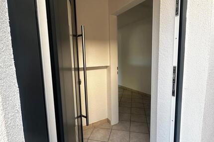 Wohnung Bisingen - 3.5 Zimmer, 80 m&sup2;, 1.050&euro; | Angebot:26691378