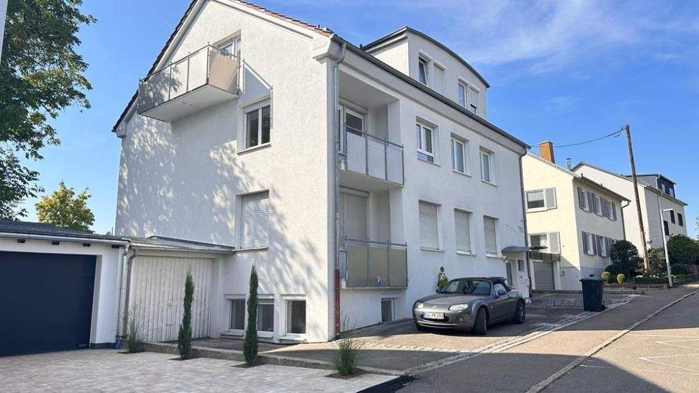 Etagenwohnung Böblingen - 3 Zimmer, 95 m&sup2;, 2.100&euro; | Angebot:25737012