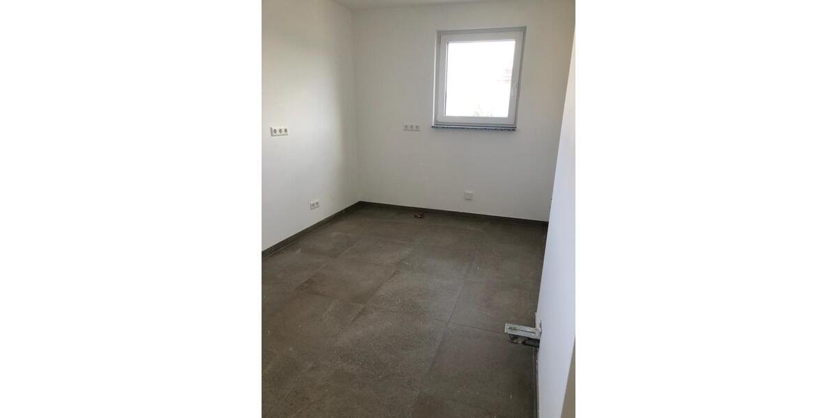 Etagenwohnung Rottenburg am Neckar - 3 Zimmer, 65 m&sup2;, 900&euro; | Angebot:27570570