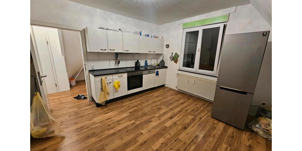 Einfamilienhaus Esslingen am Neckar Oberesslingen - 2 Zimmer, 63 m&sup2;, 1.200&euro; | Angebot:25300203
