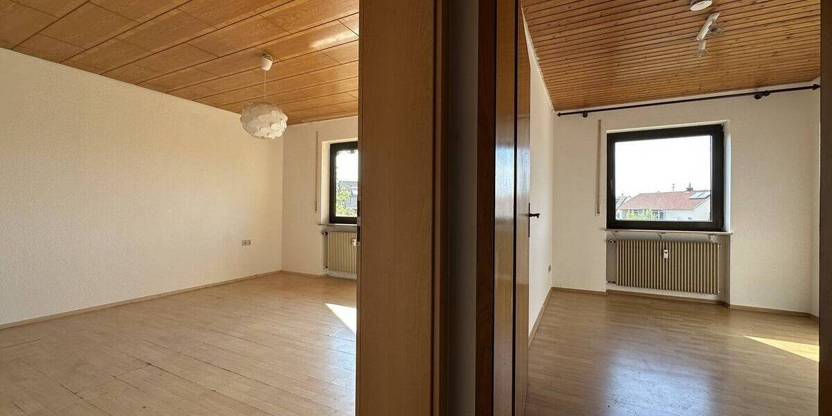 Einfamilienhaus Hirrlingen - 7 Zimmer, 220 m&sup2;, 379.000&euro; | Angebot:26698398