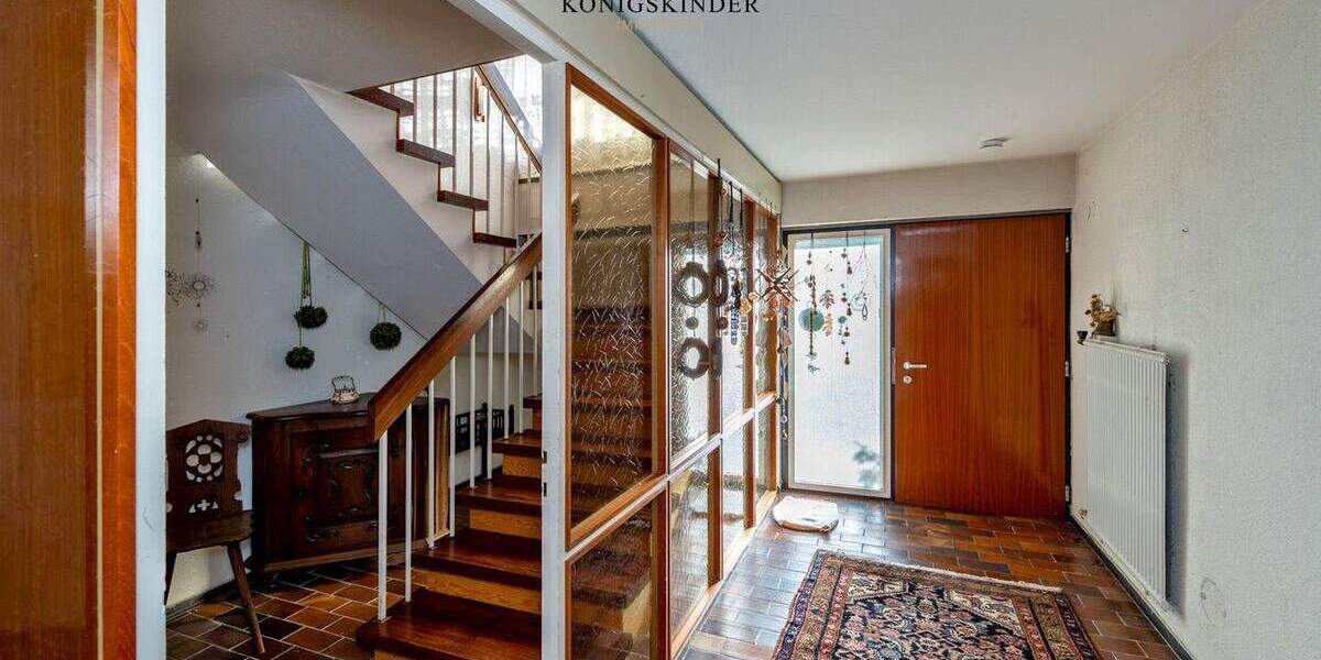 Einfamilienhaus Bad Urach - 6 Zimmer, 182 m&sup2;, 395.000&euro; | Angebot:25669344