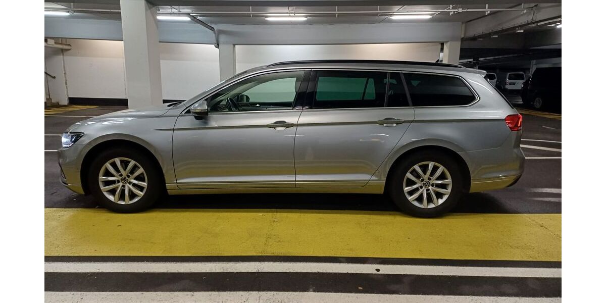 VW Passat Variant 175.000 km 15.700 &euro; Esslingen am Neckar 73733