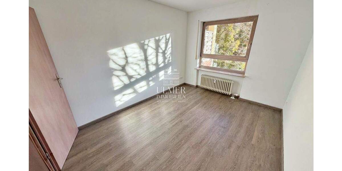 Etagenwohnung Böblingen Dagersheim - 3 Zimmer, 94 m&sup2;, 375.000&euro; | Angebot:25750172
