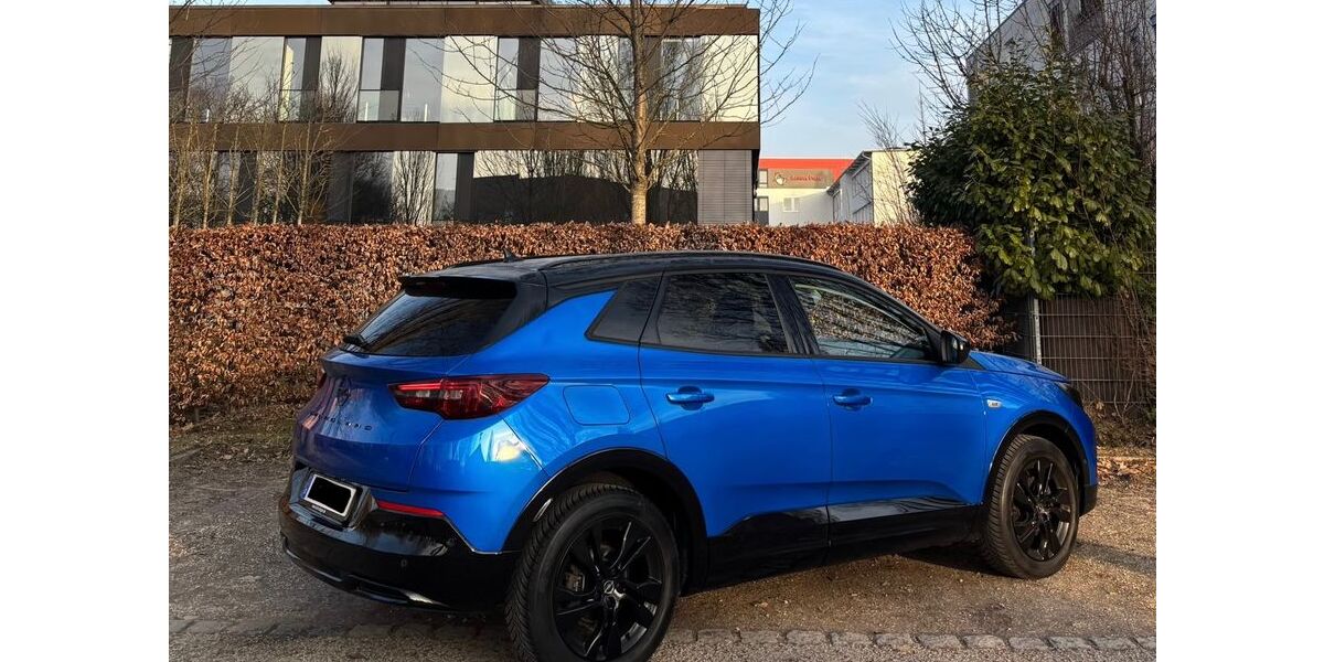 Opel Grandland (X) 46.000 km 15.800 &euro; Esslingen 73730