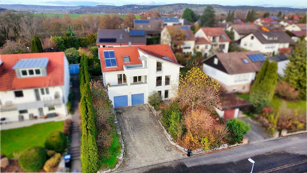 Einfamilienhaus Rottenburg am Neckar - 8 Zimmer, 211 m&sup2;, 850.000&euro; | Angebot:25165320