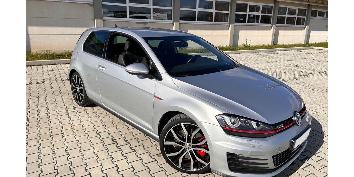 VW Golf 49.800 km 18.290 &euro; Herrenberg 71083