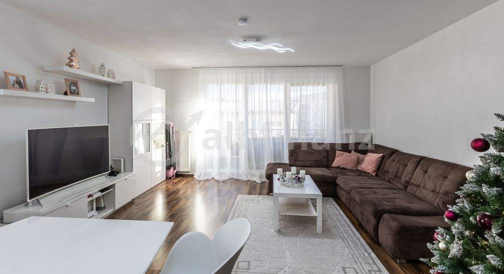 Etagenwohnung Metzingen - 4 Zimmer, 106 m&sup2;, 399.000&euro; | Angebot:25743275