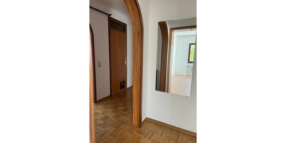 Einfamilienhaus Bad Urach - 8 Zimmer, 187 m&sup2;, 529.000&euro; | Angebot:27545339