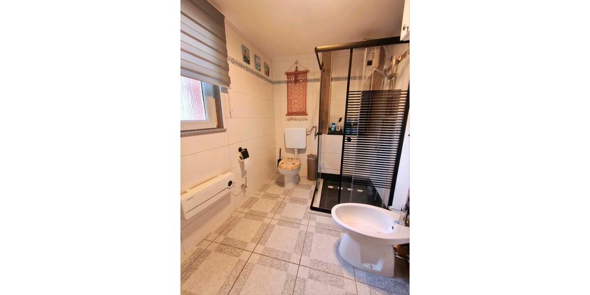 Einfamilienhaus Bad Urach - 6 Zimmer, 180 m&sup2;, 359.000&euro; | Angebot:25398135