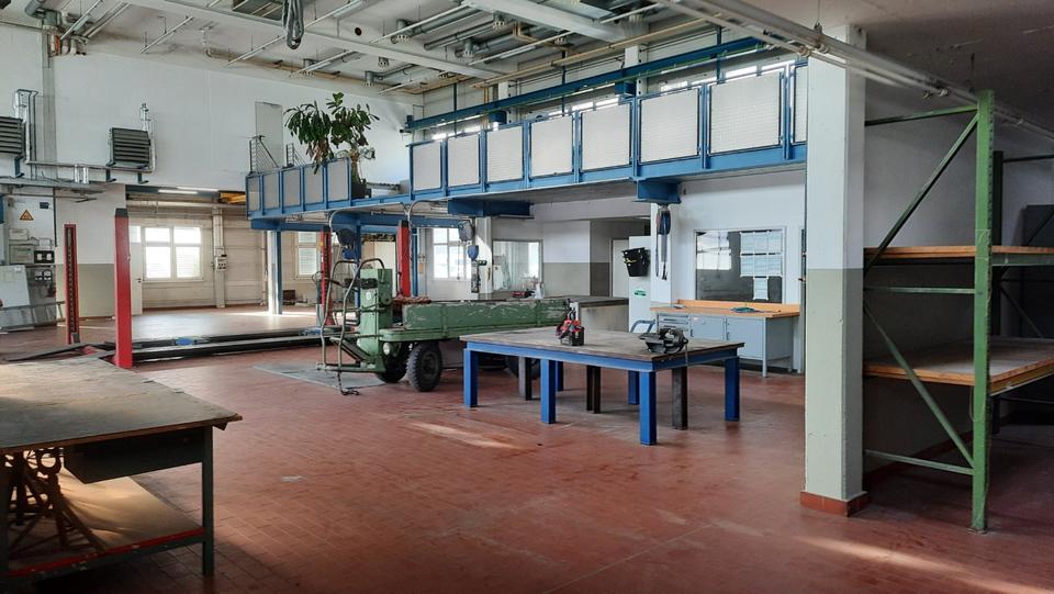 Gewerbeobjekt Esslingen am Neckar Pliensauvorstadt - 3.800&euro; | Angebot:20975435