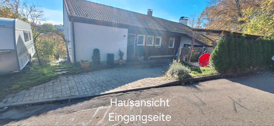 Einfamilienhaus Bad Urach - 7 Zimmer, 192 m&sup2;, 499.000&euro; | Angebot:25338654