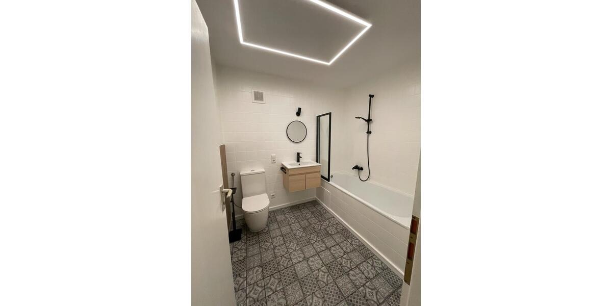 Erdgeschoßwohnung Bad Urach - 2 Zimmer, 75 m&sup2;, 980&euro; | Angebot:27601270