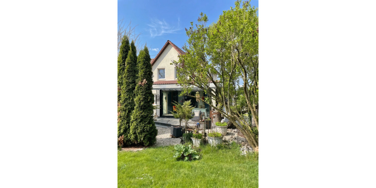 Einfamilienhaus Eningen unter Achalm - 5 Zimmer, 180 m&sup2;, 735.000&euro; | Angebot:25874079