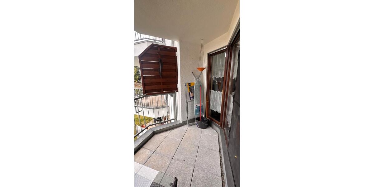 Etagenwohnung Sindelfingen Eichholz - 1.5 Zimmer, 37 m&sup2;, 750&euro; | Angebot:26033386