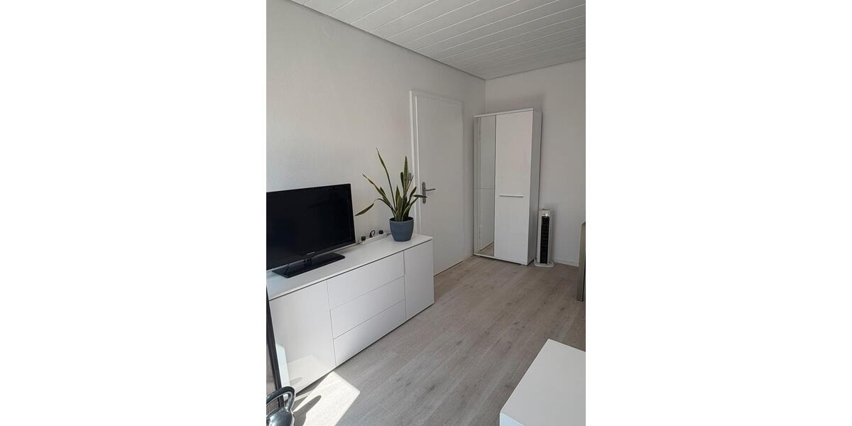 Dachgeschoßwohnung Leinfelden-Echterdingen Echterdingen - 5 Zimmer, 77 m&sup2;, 1.590&euro; | Angebot:27545343