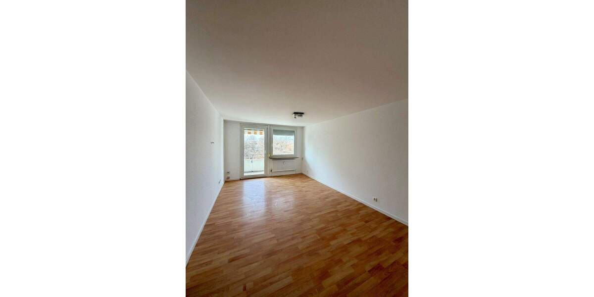 Etagenwohnung Reutlingen Voller Brunnen - 4 Zimmer, 89 m&sup2;, 1.200&euro; | Angebot:25895932