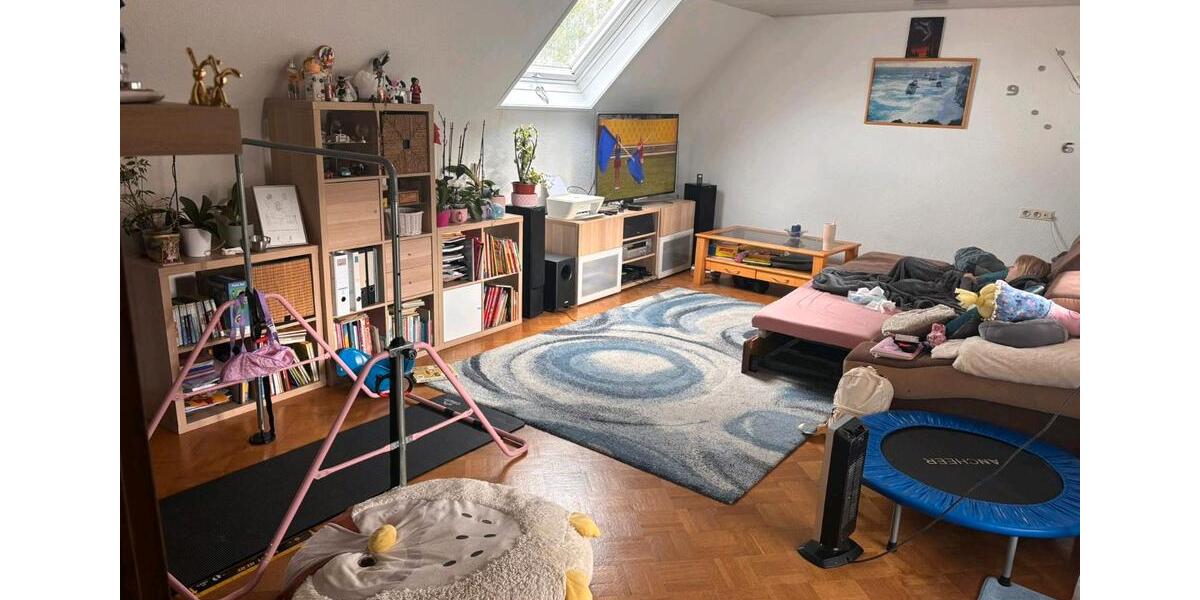 Etagenwohnung Waldenbuch - 5 Zimmer, 90 m&sup2;, 1.250&euro; | Angebot:26634513