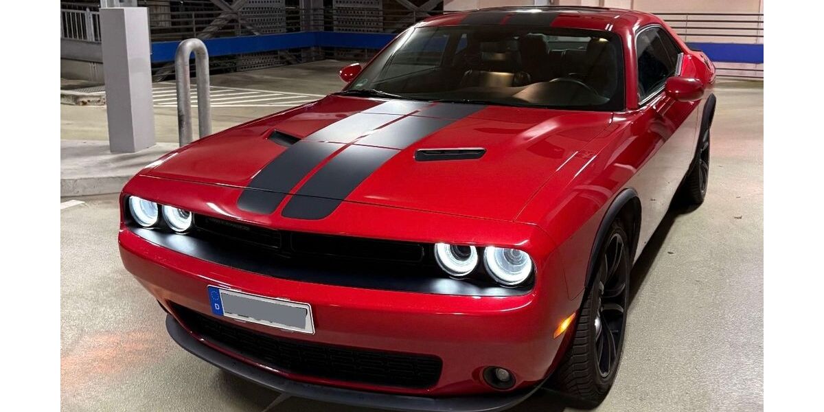 Dodge Challenger 60.000 km 26.500 &euro; Hechingen 72379