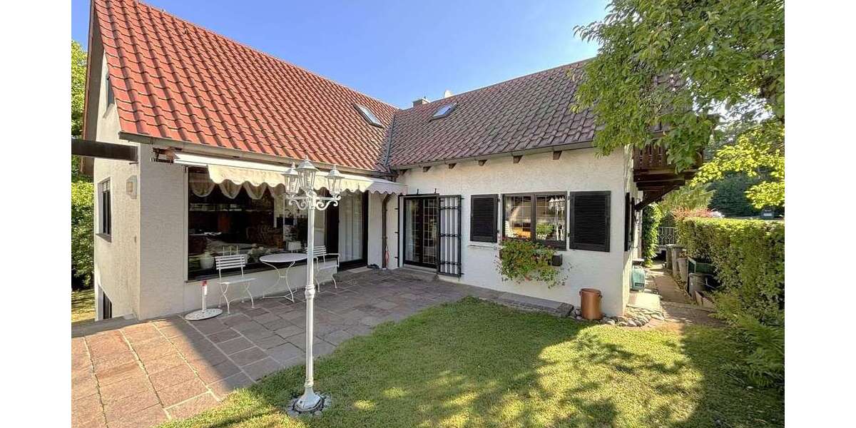 Einfamilienhaus Böblingen - 6.5 Zimmer, 197 m&sup2;, 895.000&euro; | Angebot:25043968