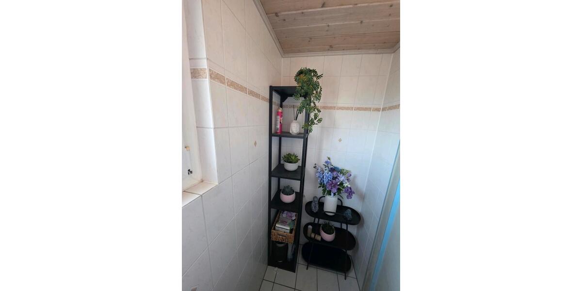 Etagenwohnung Köngen - 6 Zimmer, 120 m&sup2;, 2.000&euro; | Angebot:25923470