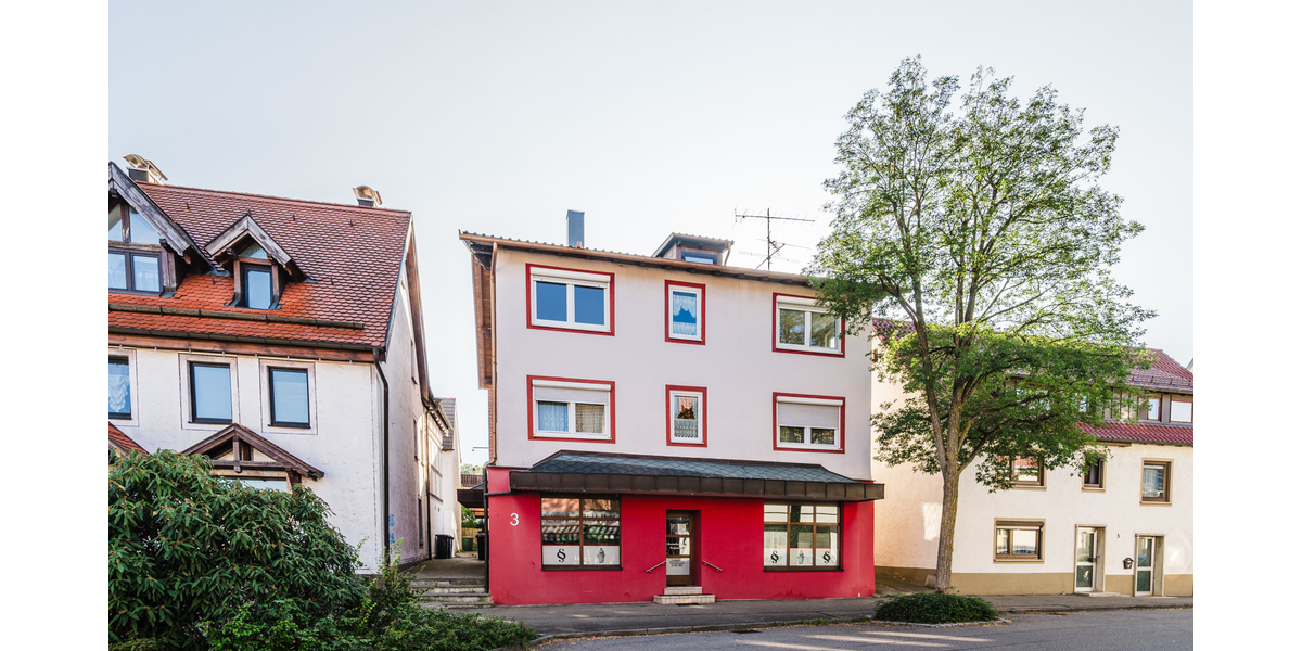 Wohn- und Geschäftshaus in der Münsinger Innenstadt - 3 Wohnungen und 1 Gewerbeeinheit - Wohn- & Geschäftshaus Münsingen | Angebot:18220329