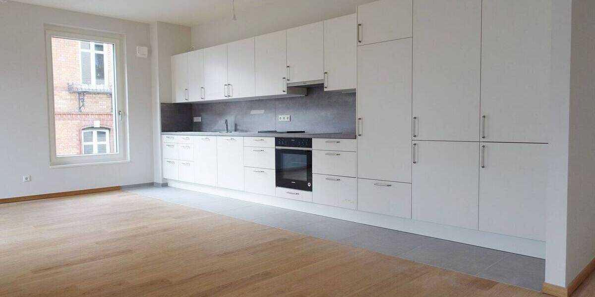 Etagenwohnung Tübingen Südstadt - 3 Zimmer, 82 m&sup2;, 1.760&euro; | Angebot:26694554