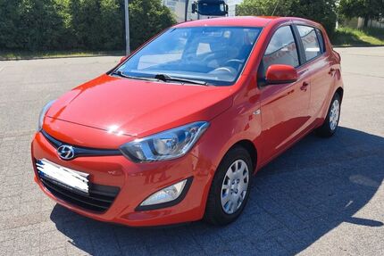 Hyundai i20 125.000 km 3.700 &euro; Reutlingen 72770