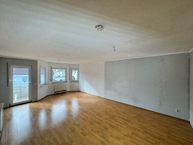 Etagenwohnung Frickenhausen - 3.5 Zimmer, 80 m&sup2;, 250.000&euro; | Angebot:26039120