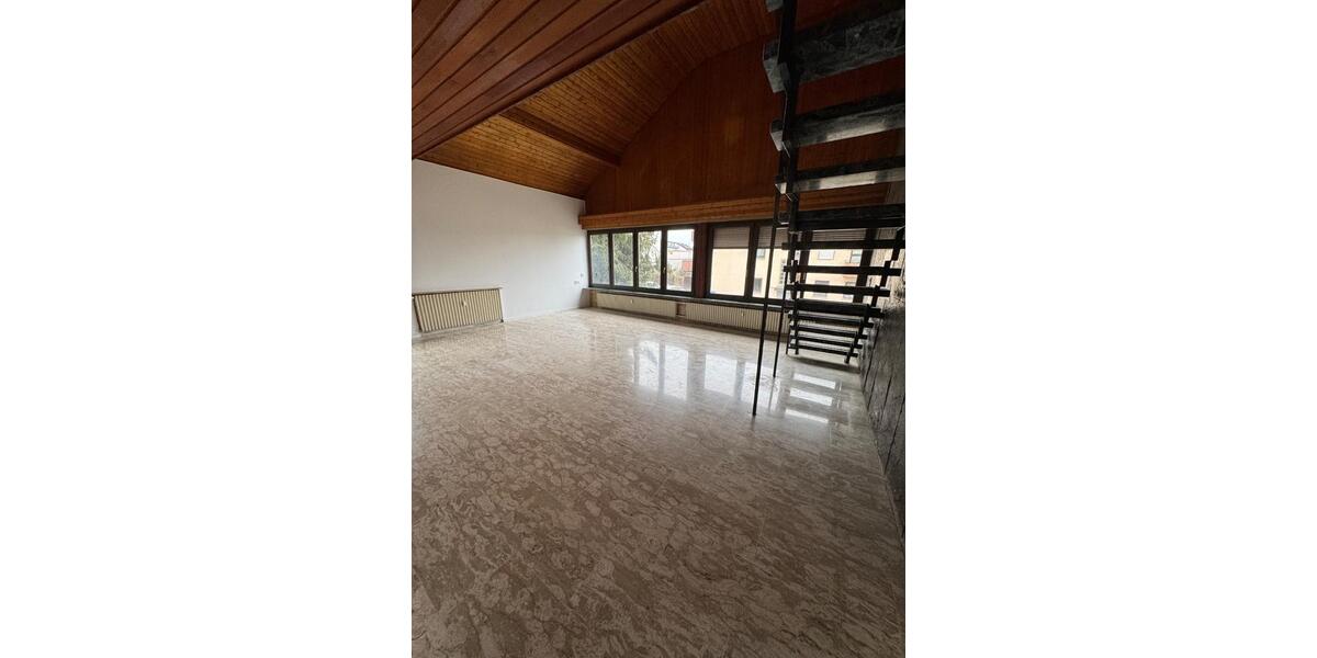 Maisonettenwohnung Böblingen Dagersheim - 5.5 Zimmer, 160 m&sup2;, 1.900&euro; | Angebot:25754375