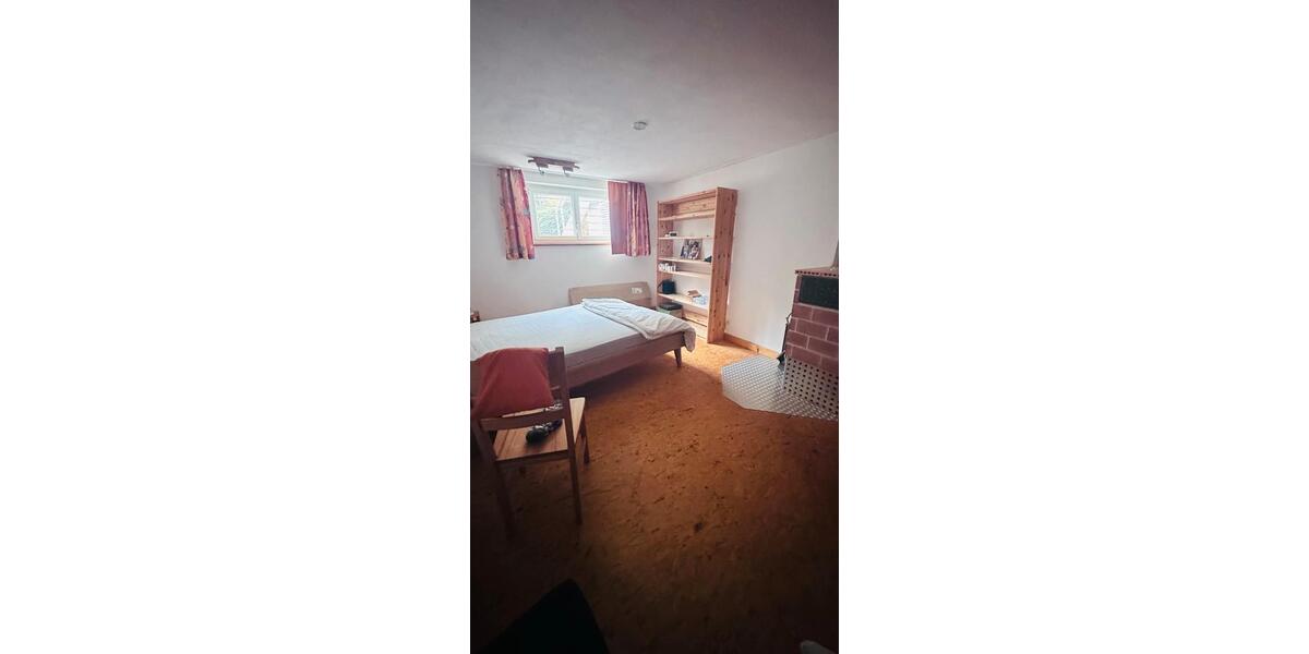 Doppelhaushälfte Erkenbrechtsweiler - 6.5 Zimmer, 155 m&sup2;, 1.700&euro; | Angebot:27617772