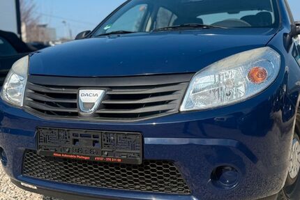 Dacia Sandero 111.187 km 2.490 &euro; Pfullingen 72793